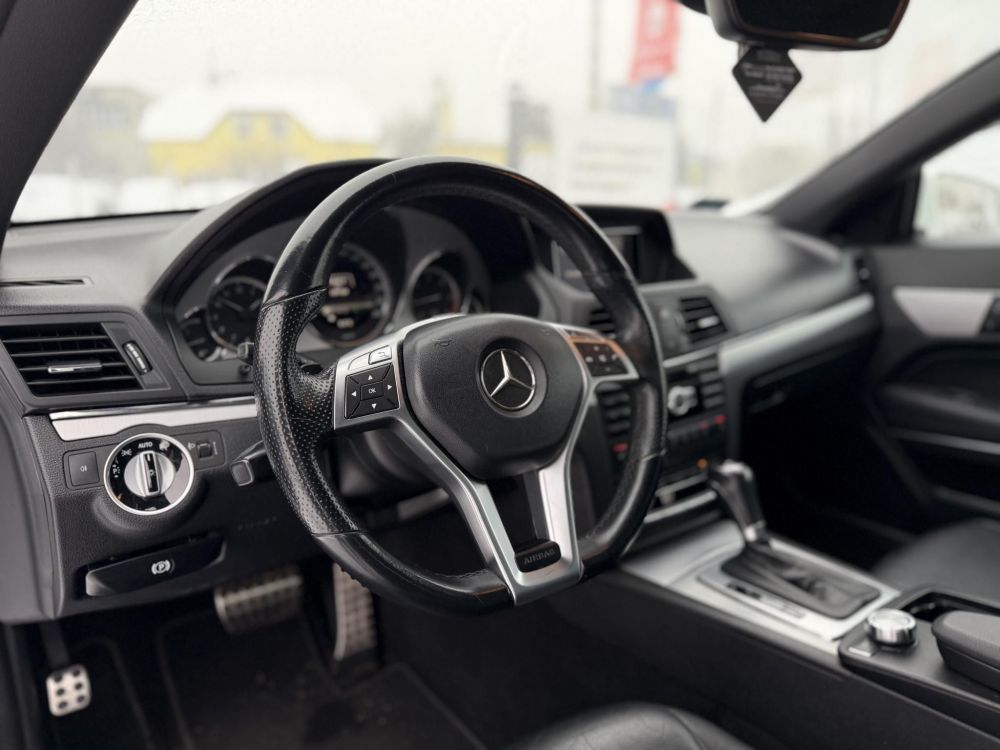 MERCEDES-BENZ E 220 CDI (Automata) Cabrio AMG csomag. 110e km. GYÖNYÖRŰ!