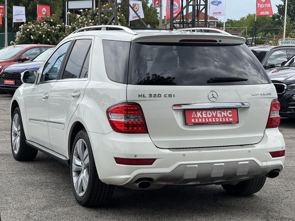 MERCEDES-BENZ ML 320 CDI (Automata) harman/kardon. légrugó. napfénytető. hátsó TV. alcantara belső!