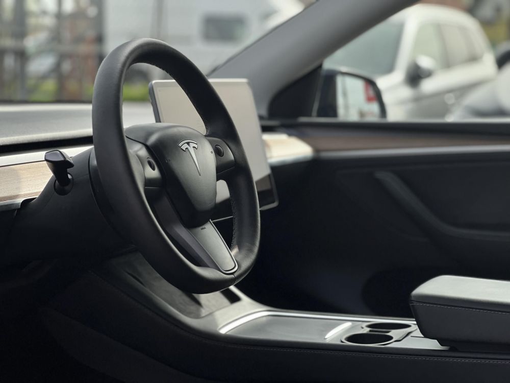 TESLA MODEL Y Performance AWD (Automata) 70e km. AMD Ryzen. mátrix LED. premium hifi. hőszivattyú!