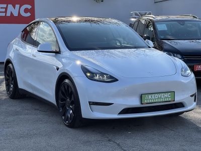TESLA MODEL Y Performance AWD (Automata) 63e km. AMD Ryzen. mátrix LED. hőszivattyú. garanciális 2030-ig!