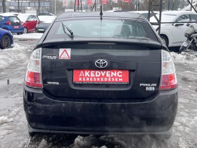 TOYOTA PRIUS 1.8 HSD Sol (Automata) JBL 186e km. Megkímélt állapot. 4 évszakos gumik!