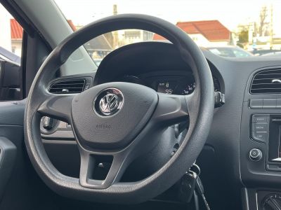 VOLKSWAGEN POLO 1.0 MPI Trendline 172e km. Klíma