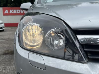 OPEL ASTRA H Caravan 1.8 Cosmo M.o.-i. Klíma Tempomat Tolatóradar!