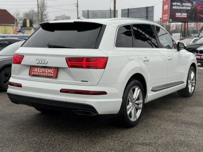 AUDI Q7 3.0 V6 TDI quattro Tiptronic ic S-line. BOSE hangrendszer. memória. 4x ülésfűtés. 4x digit klíma. Szervizelt!