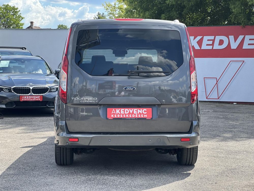 FORD CONNECT Tourneo230 1.5 TDCi L2 Titanium (7 személyes ) 79e km. M.o.-i. Márkaszervizelt előélet!