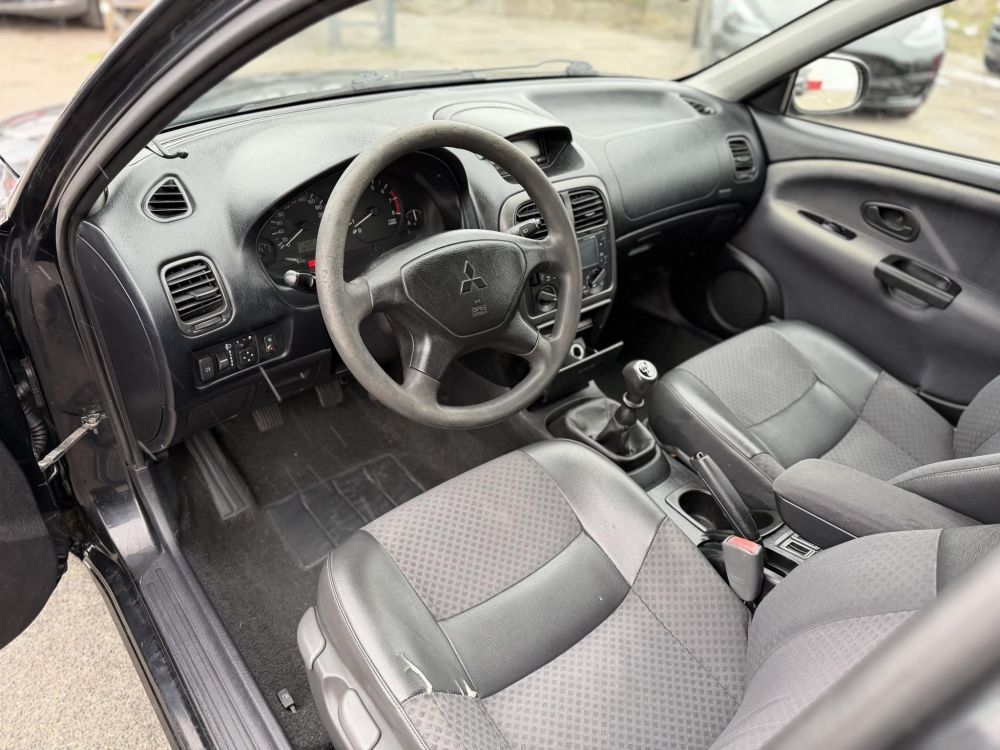 MITSUBISHI CARISMA 1.6 Classic Klima Magyarországi Vonóhorog Téli-nyári kerék garnitúra!