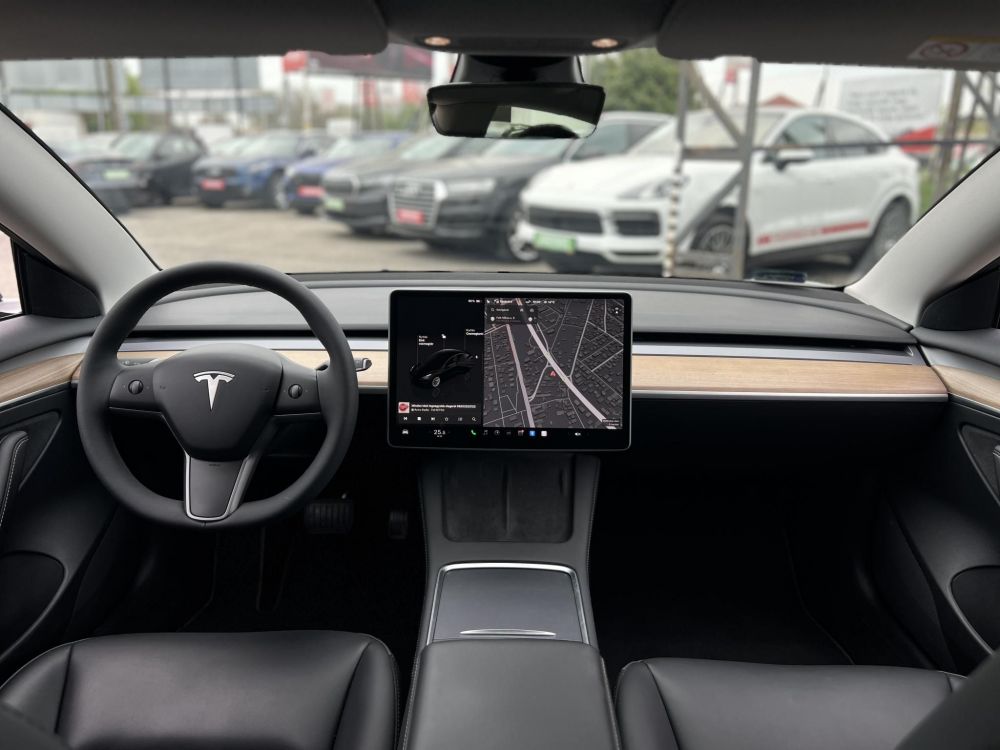 TESLA MODEL 3 RWD (Automata) 36e km. Ryzen. 19 sport felni. 2030-ig gyári garancia!