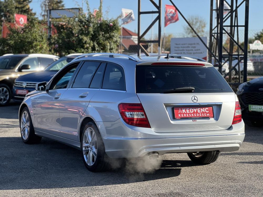 MERCEDES-BENZ C 250 T BlueEFFICIENCY Avantgarde (Automata) FACELIFT. Teljes szerviztörténet. vezérlés cserélve!