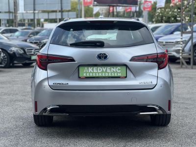 TOYOTA COROLLA Touring Sports 1.8 Hybrid Comfort Style Tech e-CVT
