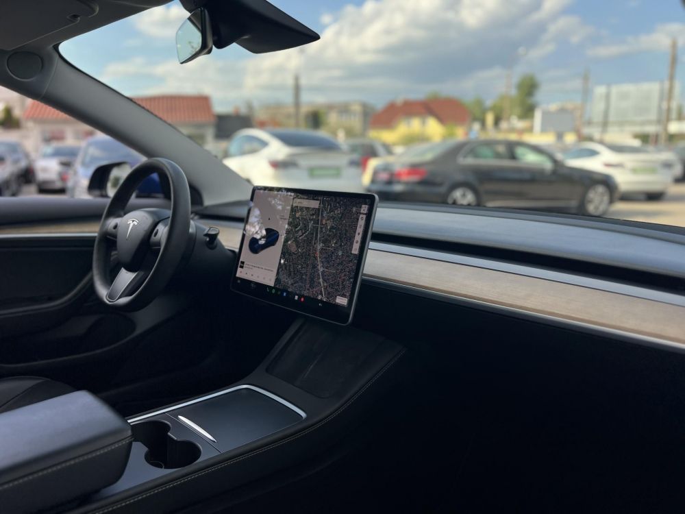 TESLA MODEL 3 Long Range AWD (Automata) Gyári akku és hajtásgarancia!