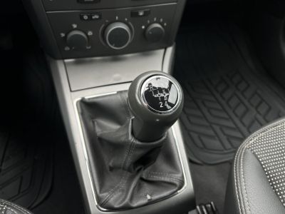 OPEL ASTRA H Caravan 1.8 Cosmo M.o.-i. Klíma Tempomat Tolatóradar!