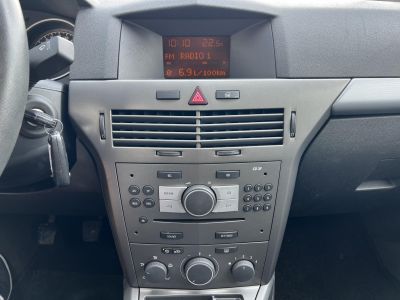 OPEL ASTRA H Caravan 1.6 Enjoy Rendszeresen karbantartott! Klíma Tempomat Alufelni Multikormány