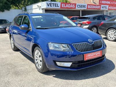 SKODA OCTAVIA Combi 1.4 TSI Ambition 168e km. Tempomat Digitklíma Végig vezetett szervizkönyv!