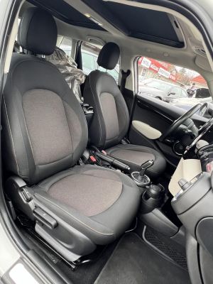 MINI COOPER 1.5 M.o.-i. 1.tul. Klíma Panoráma tető Harman/Kardon Téli/nyári garnitúra!