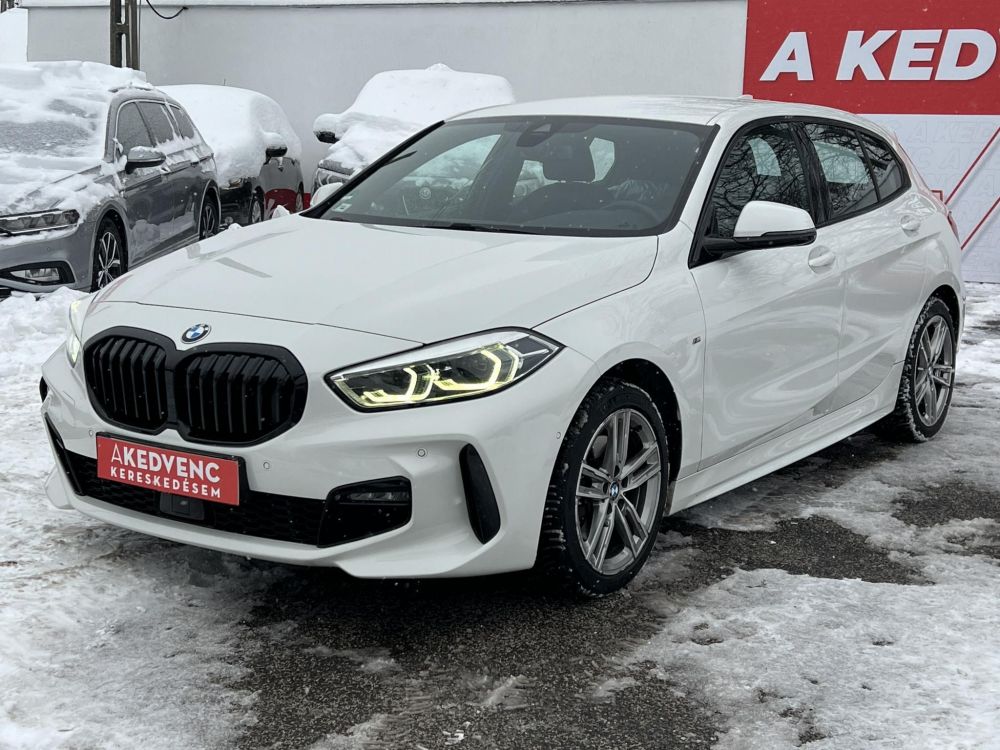 BMW 118i M Sport 70e km. Márkaszervizelt Harman/Kardon Téli/Nyári garnitúra!
