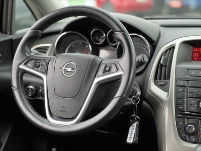 OPEL ASTRA Sports Tourer 2.0 CDTI Sport Tempomat Digitklíma Tolatóradar Multikormány Ülésfűtés