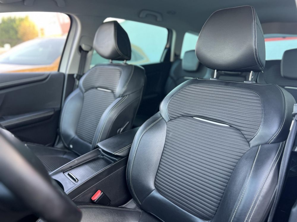 RENAULT SCENIC Grand Scénic 1.7 Blue dCi Intens EDC (7 személyes ) Automata. CarPlay