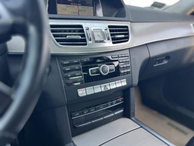 MERCEDES-BENZ E-OSZTÁLY E 200 Avantgarde (Automata) Napfénytető Ülésfűtés F1 váltó Bőr belső Ex taxi a legjobb áron!