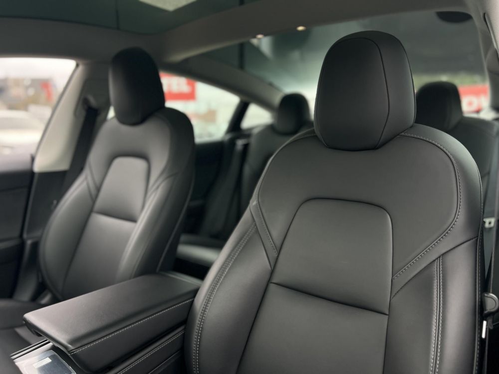 TESLA MODEL 3 RWD (Automata) 36e km. Ryzen. 19 sport felni. 2030-ig gyári garancia!