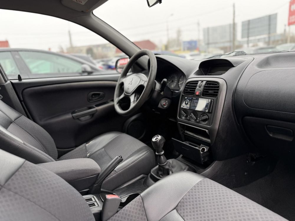 MITSUBISHI CARISMA 1.6 Classic Klima Magyarországi Vonóhorog Téli-nyári kerék garnitúra!