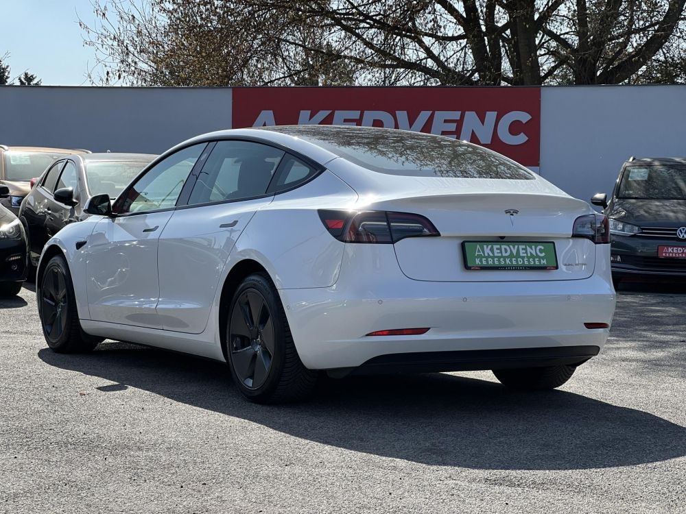 TESLA MODEL 3 Long Range AWD (Automata) 60e km. mátrix LED. hőszivattyú. 500km hatótáv!