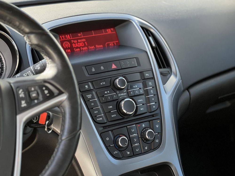 OPEL ASTRA J Sedan 1.4 T Business EURO6
