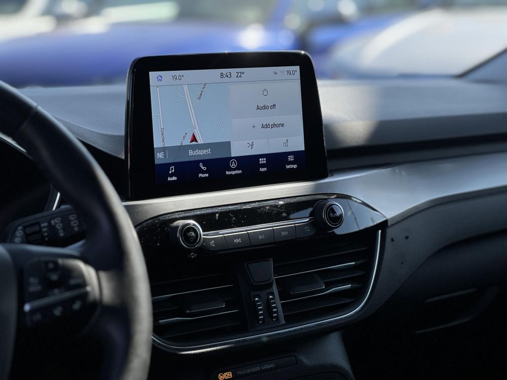 FORD KUGA 2.5 PHEV Freedom CVT 49e km. LED fényszórók. kamera. carplay. ülésfűtés. kormányfűtés. CARPLAY!