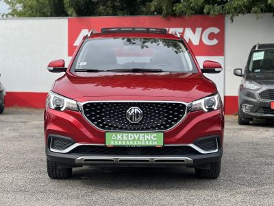 MG ZS EV Luxury. 68e km. végig vezetett márkaszerviz. Carplay. panorámatető