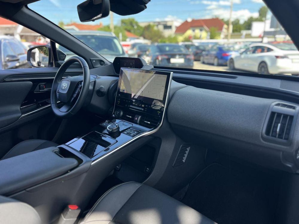 TOYOTA BZ4X Executive AWD 15e km. JBL. magas felszereltség!