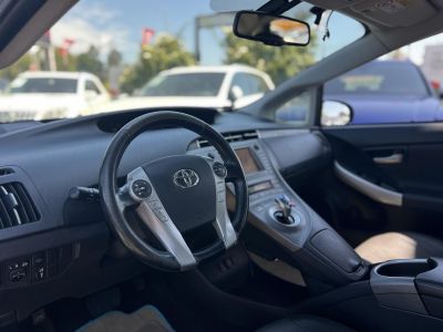TOYOTA PRIUS PLUG-IN