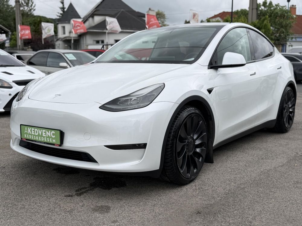 TESLA MODEL Y Performance AWD (Automata) 45e km. AMD Ryzen. mátrix LED. hőszivattyú. teljeskörű garancia!