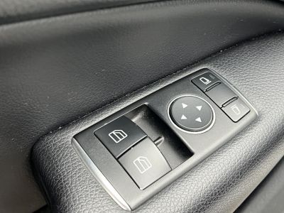 MERCEDES-BENZ C 220 CDI BlueEFFICIENCY (Automata) Xenon Tempomat Ülésfűtés Navi Bluetooth Rendszeresen szervizelt!