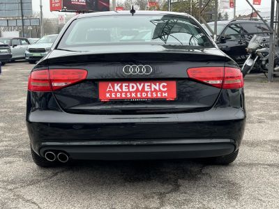 AUDI A4 2.0 TDi Klíma Tempomat Bluetooth 142e km!