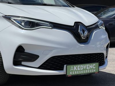 RENAULT ZOE E-Tech Electric 110 52 kWh Life 63e km. 300km hatótáv. CARPLAY!