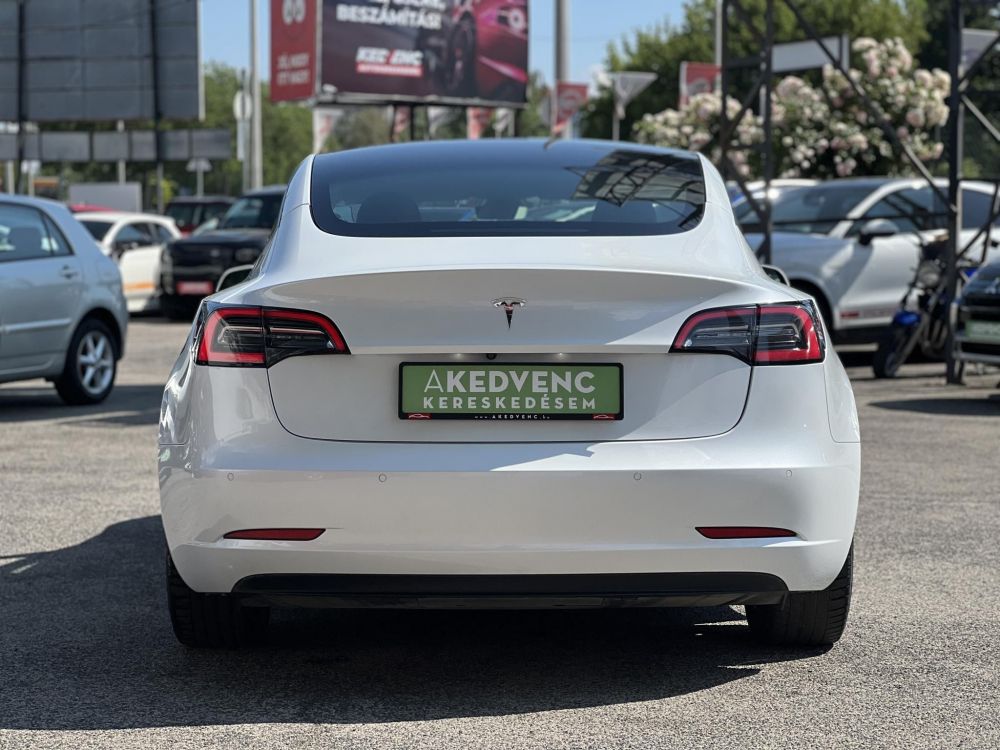 TESLA MODEL 3 Standard Range Plus Aut 62e km. hőszivattyú. garanciális!