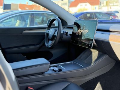TESLA MODEL Y Long Range AWD (Automata) 72e km. AMD Ryzen. hőszivattyú. mátrix LED. garanciális!