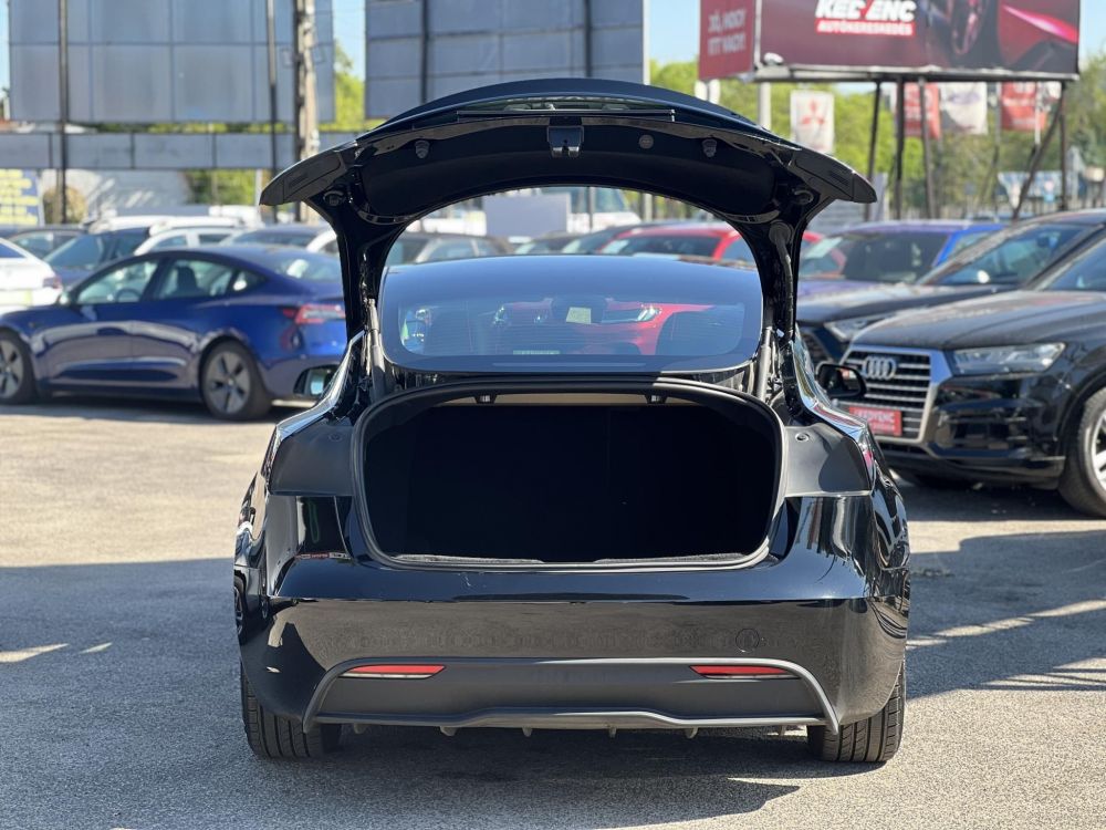 TESLA MODEL 3 Long Range AWD (Automata) HIGHLAND 130e km. AMD Ryzen. hőszivattyú. akár 600km hatótáv!