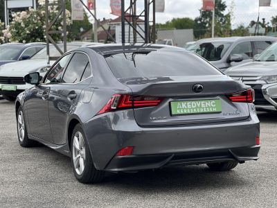 LEXUS IS 300h Comfort Leather&Navigation (Automata) Hybrid garancia Márkaszervizelt! Gyári fényezés. Téli-nyári gumi garnitúra!