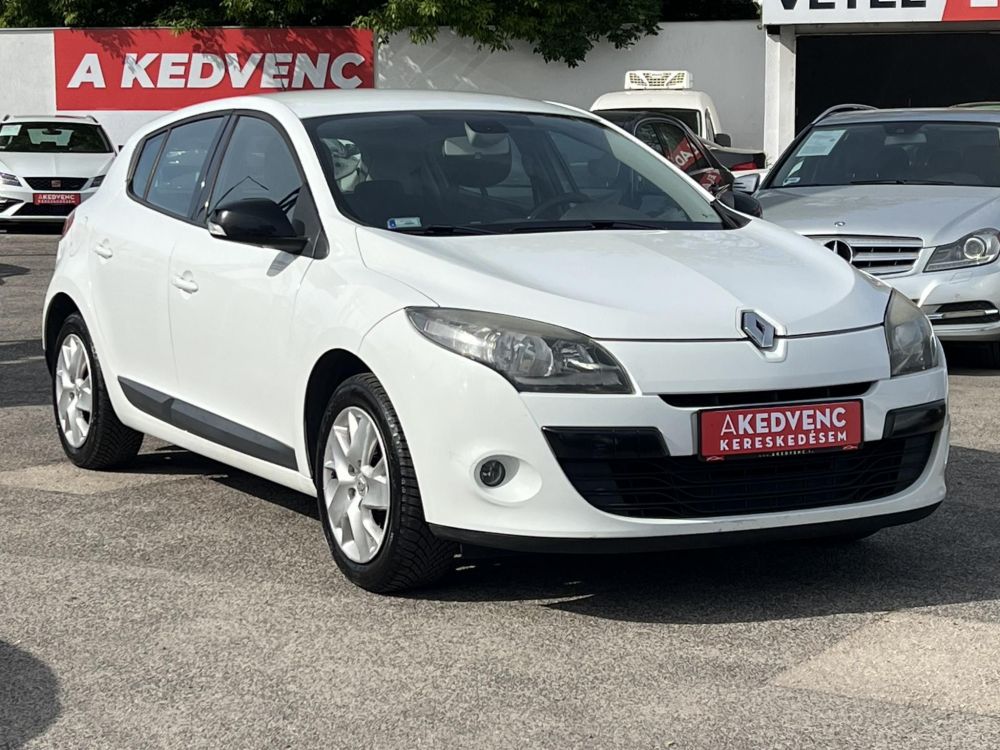 RENAULT MEGANE