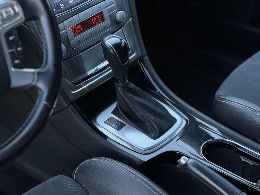 FORD MONDEO 2.0 TDCi Ghia Executive (Automata)