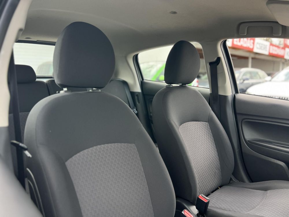 MITSUBISHI SPACE STAR 1.0 MIVEC Inform AS&G 66e km. klíma. téli-nyári kerék garnitúra!