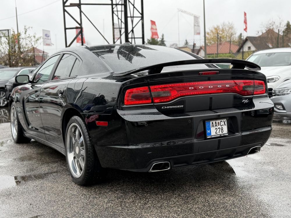DODGE CHARGER 5.7 Hemi R/T