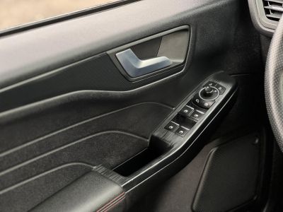 FORD KUGA 2.5 PHEV ST-Line X CVT
