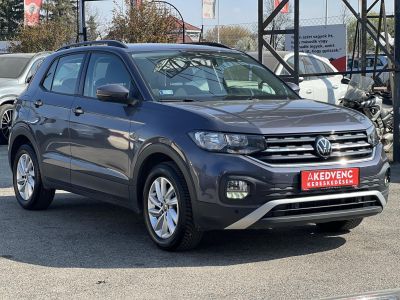 VOLKSWAGEN T-CROSS 1.0 TSI Life 24e km. M.o.-i. sérülésmentes. kifogástalan állapot. CARPLAY!