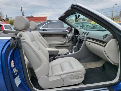 AUDI A4 CABRIO 2.4 V6 Multitronic