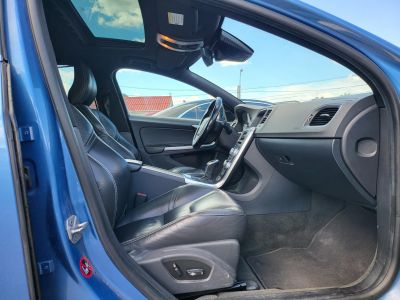VOLVO V60 2.4 D [D6] PHEV AWD Summum Geartronic Magasan felszerelt! Harman/Kardon Napfénytető Holttér Kamera Vonóhorog
