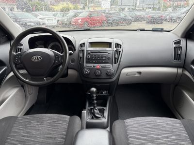 KIA CEE'D 1.6 CRDi EX M.o.-i. Klíma Bluetooth 4-5L/100km!