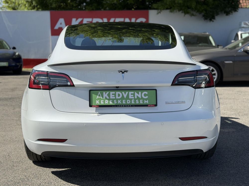 TESLA MODEL 3 Performance AWD (Automata) 68e km. FACELIFT. téli-nyári kerék. überturbine felni. mátrix LED. garanciális!