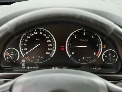 BMW 520d (Automata) Napfénytető. vaj bőrbelső. memória. HUD. kamera. 2 gyári kulcs!