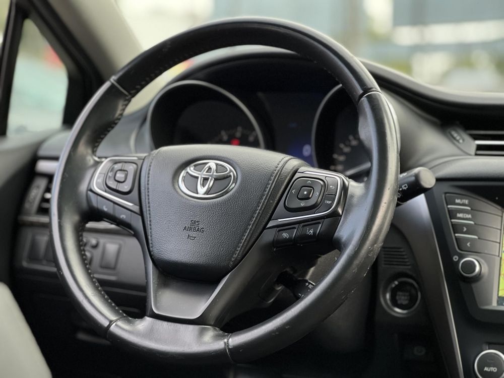 TOYOTA AVENSIS Touring Sports 2.0 Executive CVT Magyarországi. Magasan felszerelt. Rendszeresen karbantartott!